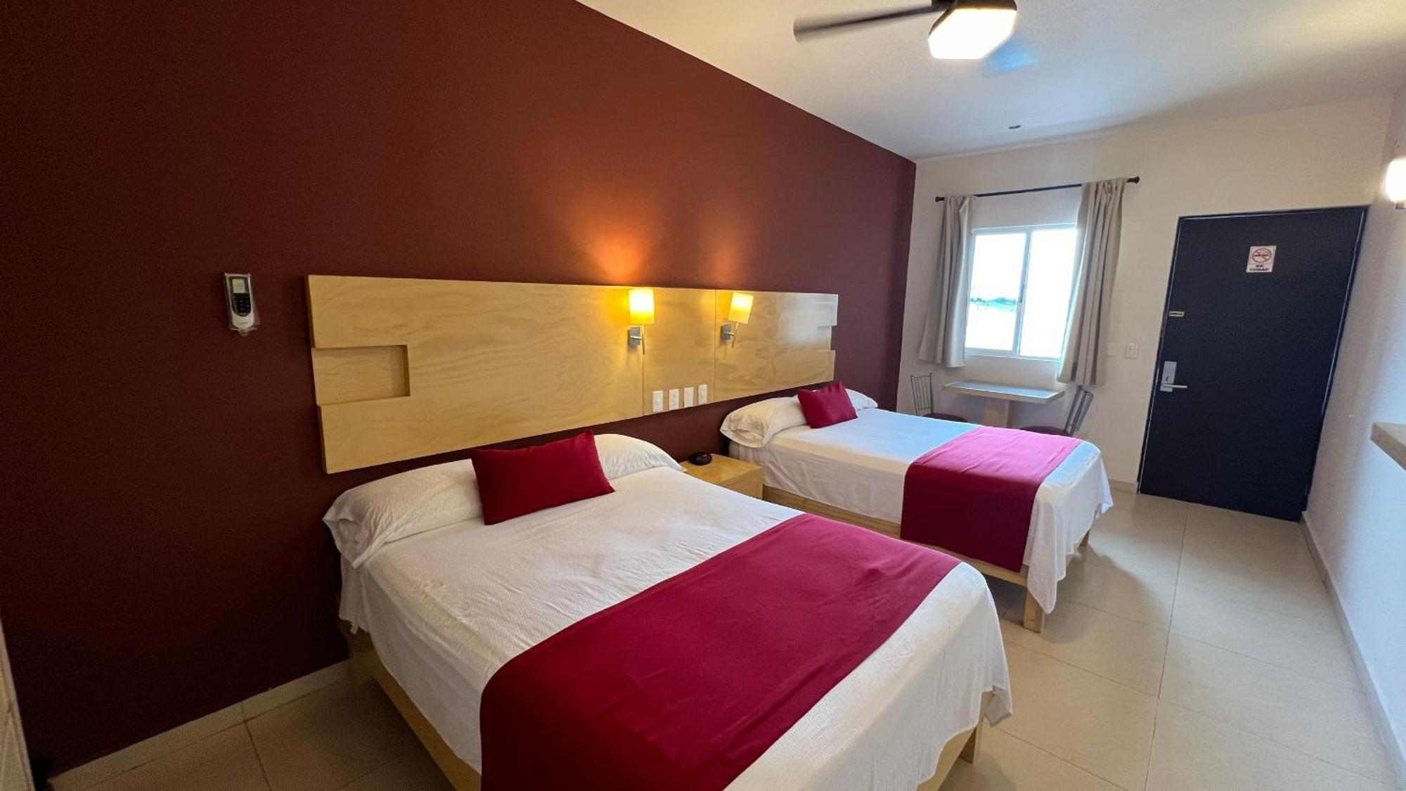 Nova Hotel Cadereyta Jimenez Exterior photo