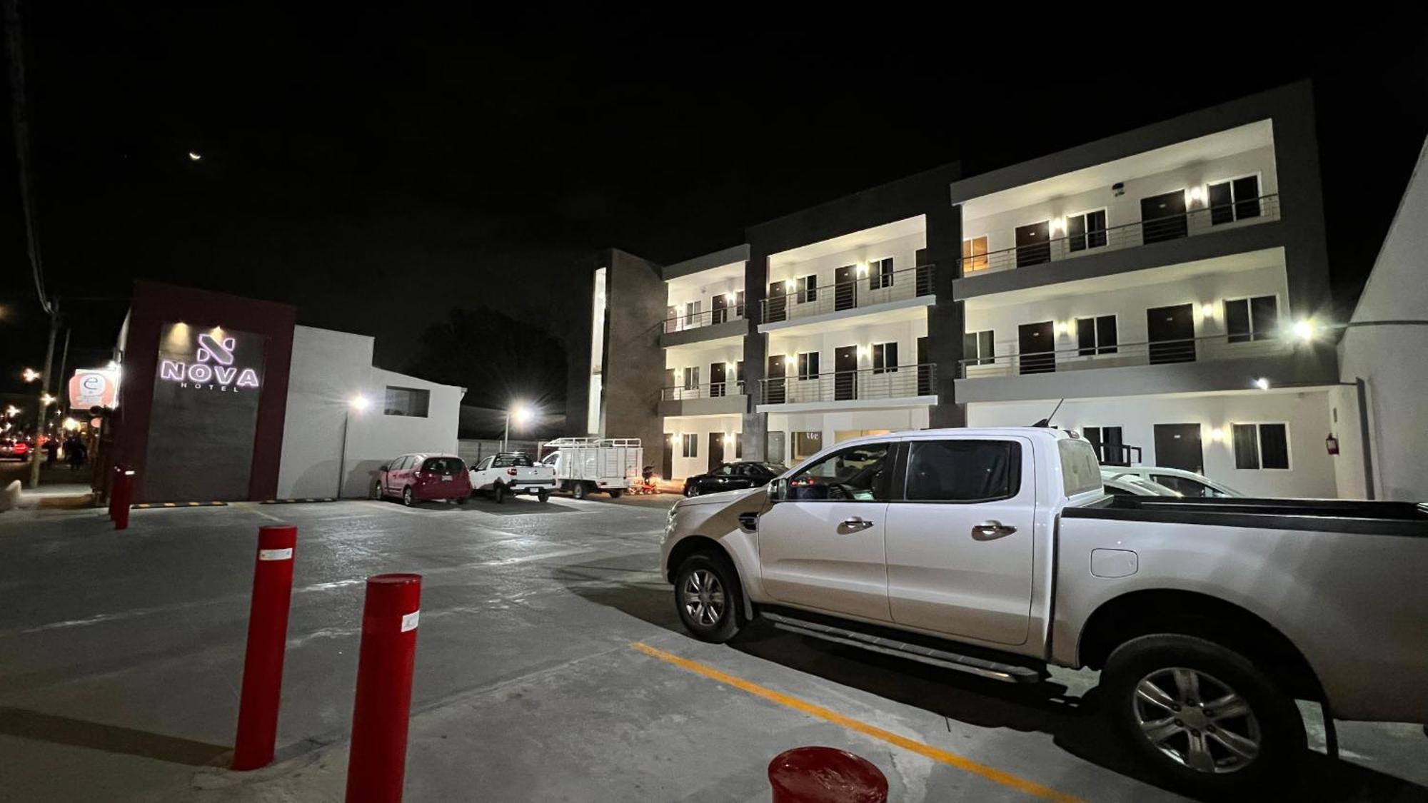 Nova Hotel Cadereyta Jimenez Exterior photo