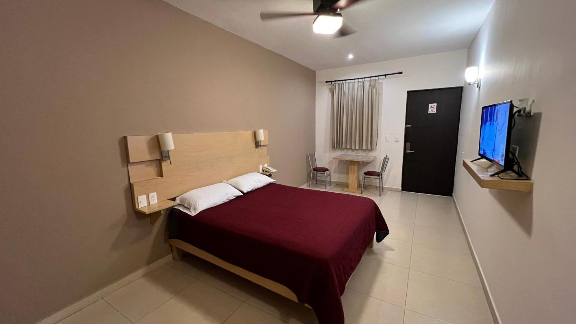 Nova Hotel Cadereyta Jimenez Exterior photo